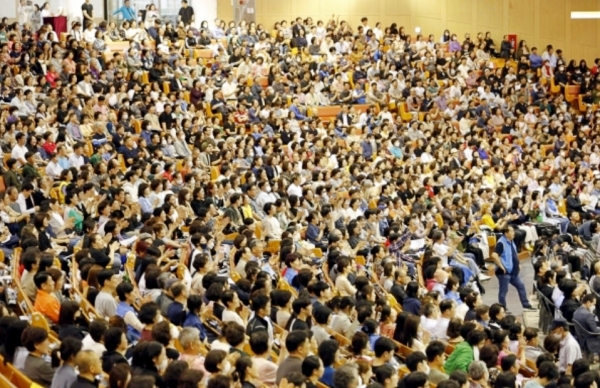 7천영명의 기도회 참석자들이 참석했다.     ©거룩한 방파제
